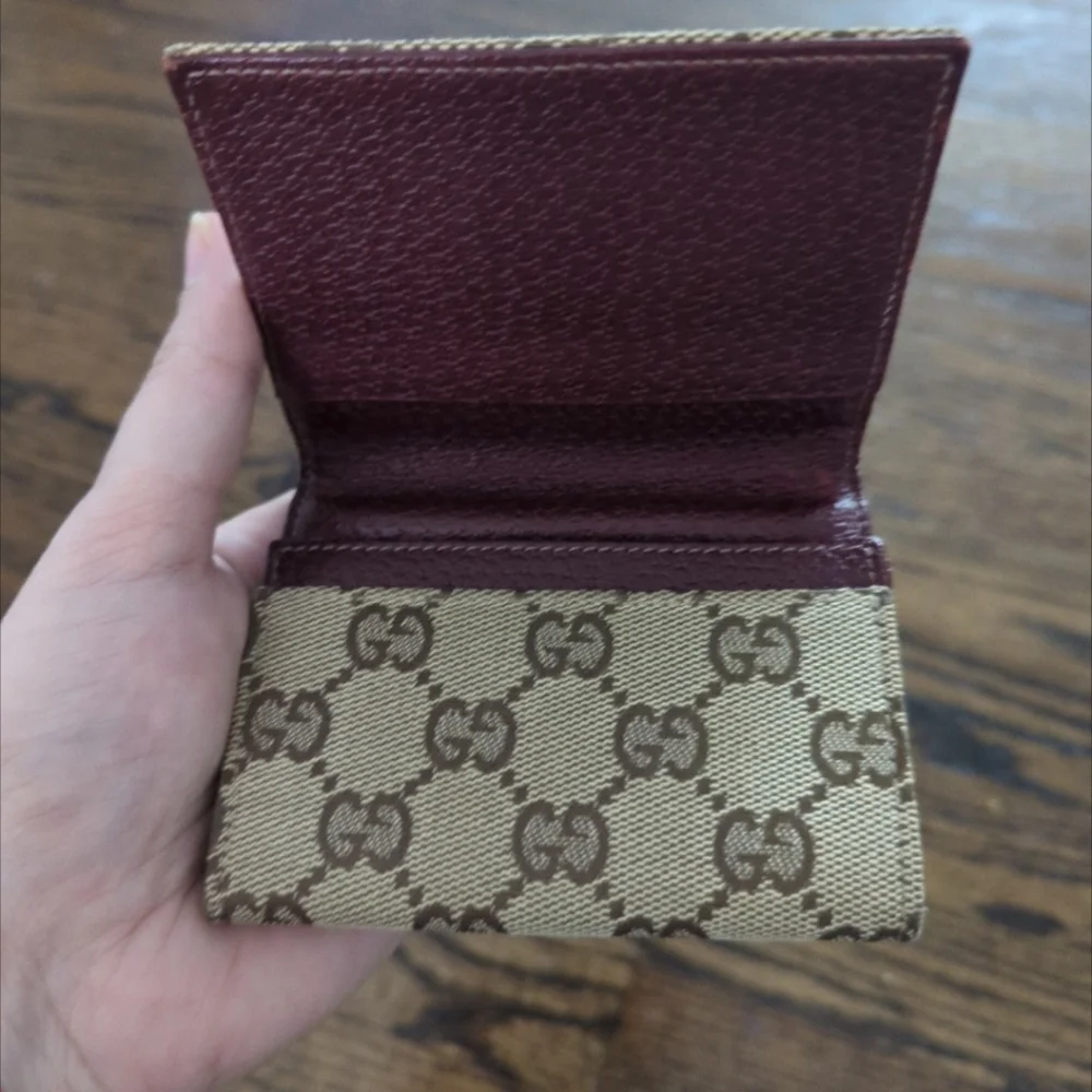 Gucci great burgundy